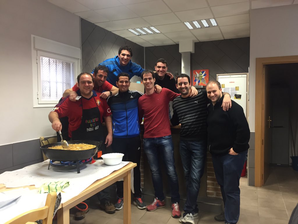 PerezMazuque's tweet photo. Feliz año a tod@s desde el Pipero!! https://t.co/WdrakVwZaD
