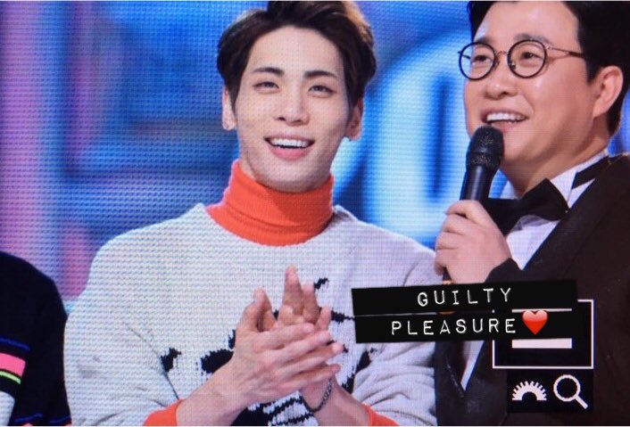 151231/160101 Jonghyun @ MBC Gayo Daejejun. CXkSALKWEAAsI2V