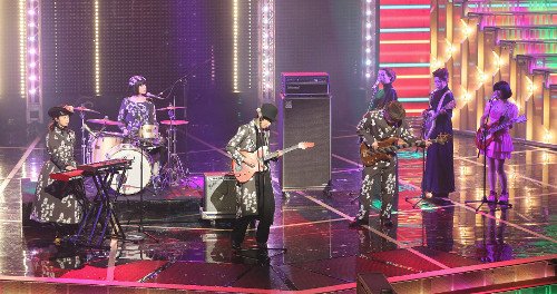 紅白 ゲスの極み乙女 のコーラスに ぱいぱいでか美 がサプライズ参加 スポーツ報知 Scoopnest 紅白 ゲスの極み乙女 のコーラスに ぱいぱいでか美 がサプライズ参加 スポーツ報知 Scoopnest