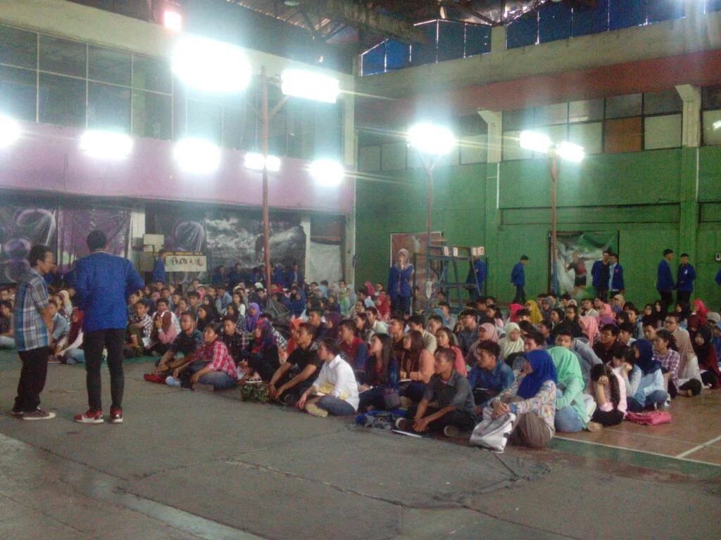 bemumhtaka's tweet photo. (2) Pra-makrab &amp; Makrab
Adalah acara sebelum dan berlangsungnya malam keakraban oleh mahasiswa baru. https://t.co/VwkrY1atRC