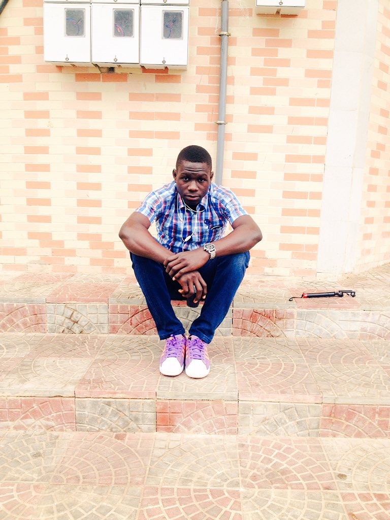 Bikindou7's tweet photo. Tranquille https://t.co/cu2lD4BTil
