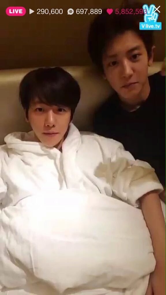 baekyeolangst's tweet photo. this is it,,,,,its real,,,,its really real,,,,,,my otp is real,,,, https://t.co/XLbqYPix5C