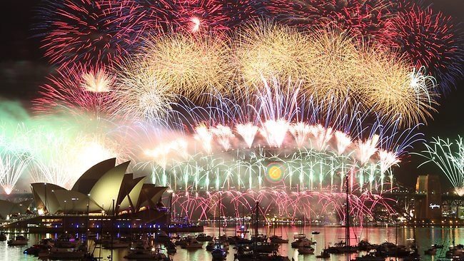 Universi_Mag's tweet photo. #Auguri! Scrivete un grande 2016! #Buon2016 #Capodanno2016 https://t.co/ITAF2kuiUA https://t.co/yijB5IHU5P