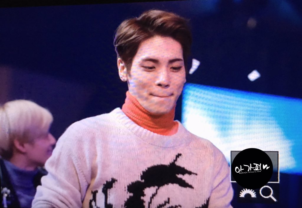 151231/160101 Jonghyun @ MBC Gayo Daejejun. CXkUNMvUEAAinVz