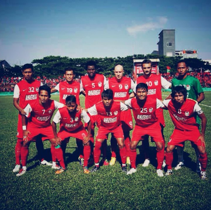 happy new year to all people in Makassar Ewakoooo Psm....