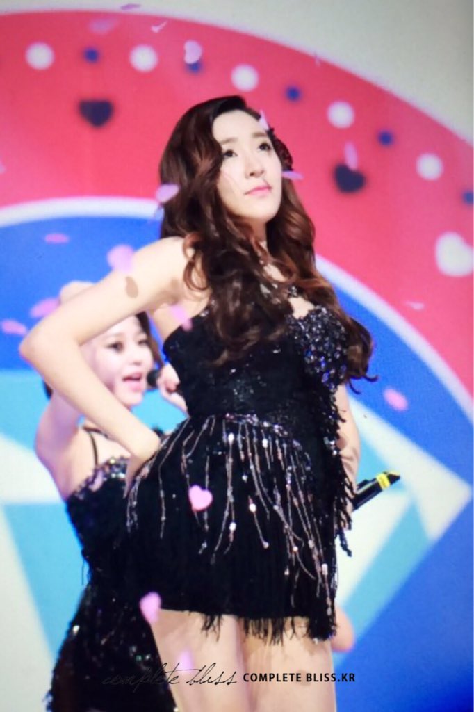 [PIC][31-12-2015]Hình ảnh mới nhất từ "2015 MBC Gayo Daejeon" của SNSD + MC YoonA - Page 3 CXkW3WUWQAA6znO