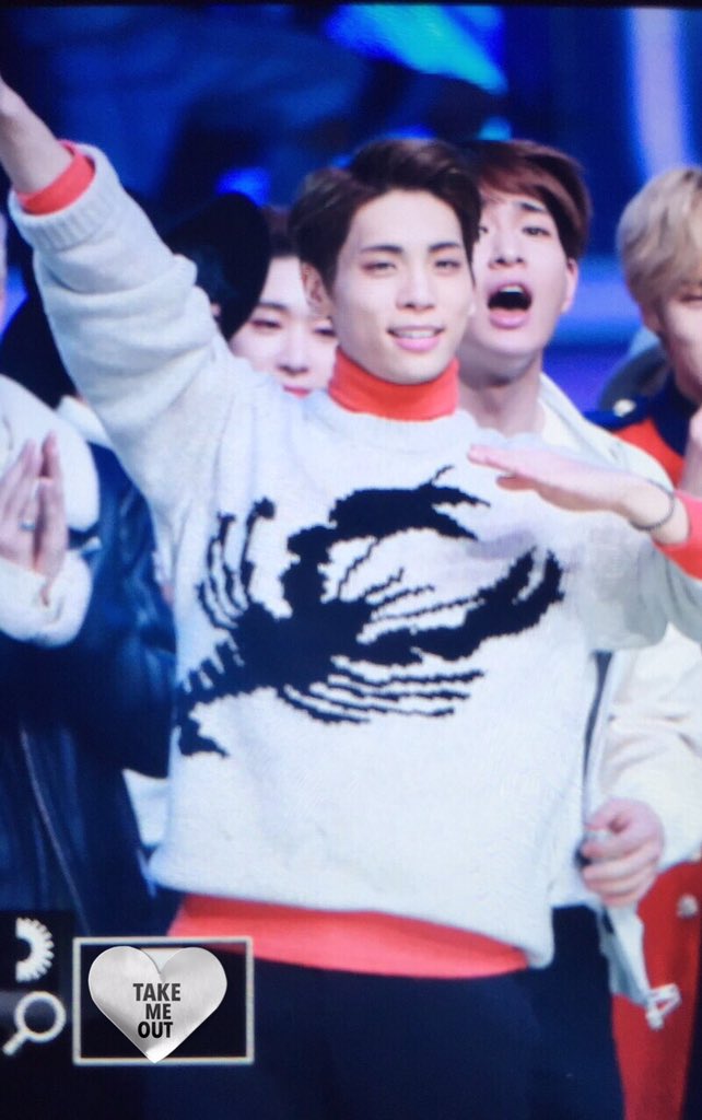 151231/160101 Jonghyun @ MBC Gayo Daejejun. CXkY33hUEAA3js2