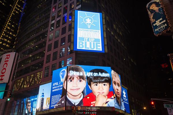 autismspeaks's tweet photo. #HappyNewYear! This is Times Square lit up blue for autism awareness! #Happy2016 https://t.co/eSQRQODVdA