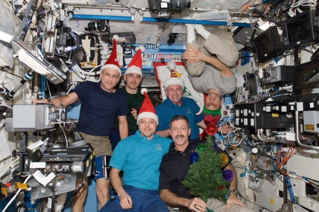 compressed_jack's tweet image. Тот перевёрнутый парень - это я,когда бухой на нг))))