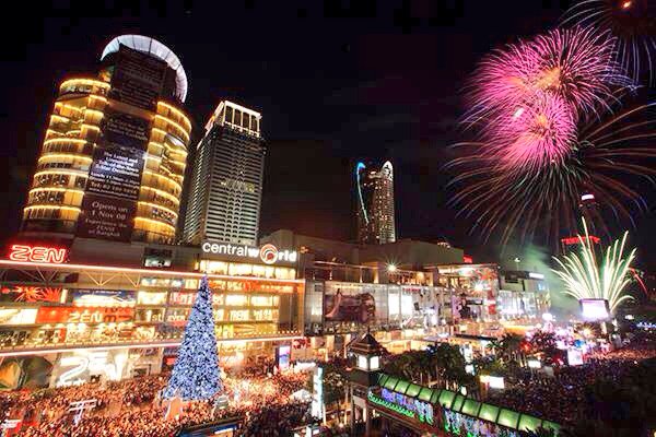 Las mejores imágenes de la llegada del 2016 - CXkaKo0WYAAbeZI