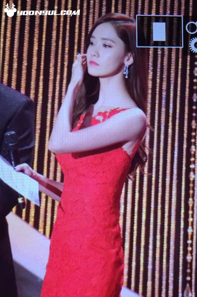 [PIC][31-12-2015]Hình ảnh mới nhất từ "2015 MBC Gayo Daejeon" của SNSD + MC YoonA - Page 6 CXkcYXlWYAAWQXg