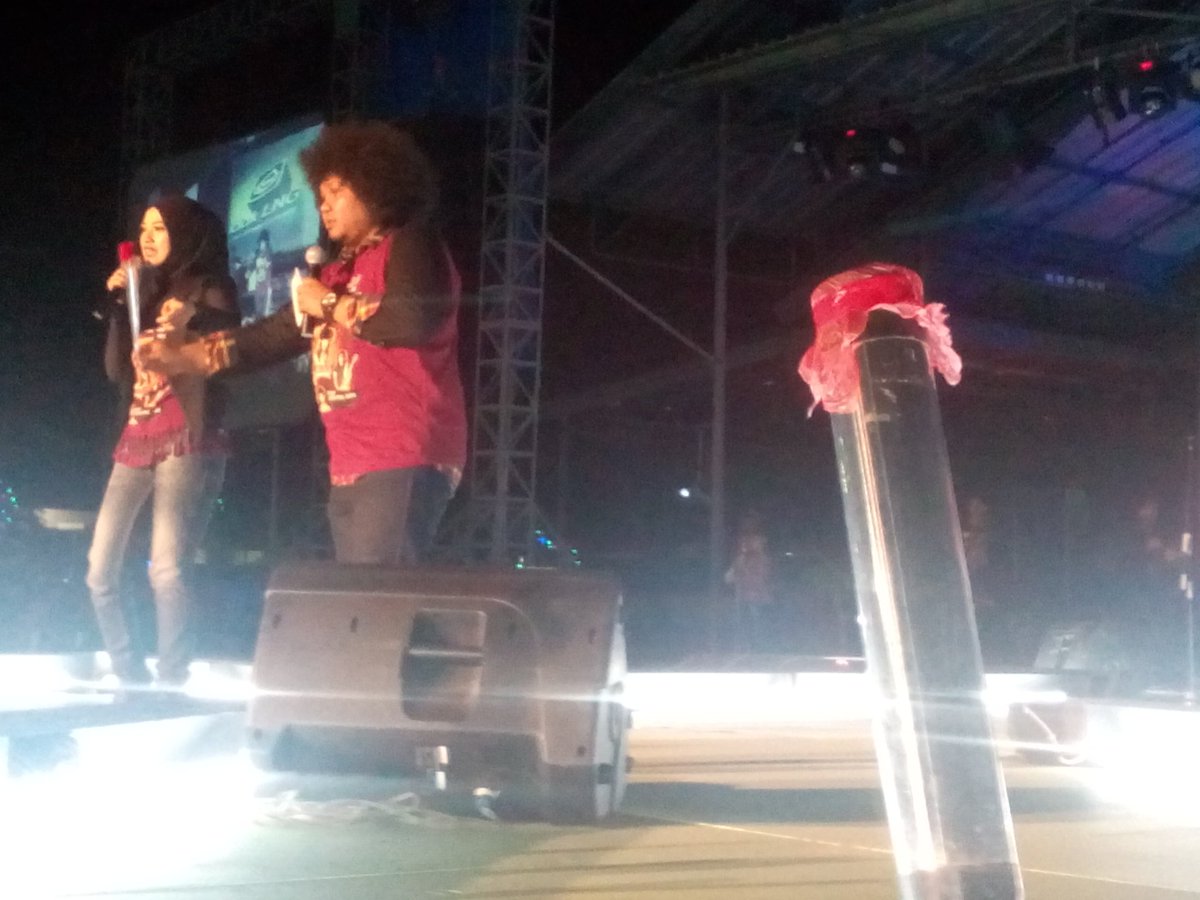 Buat siapa bunganya heh <a href="/babecabiita/">BABE</a>