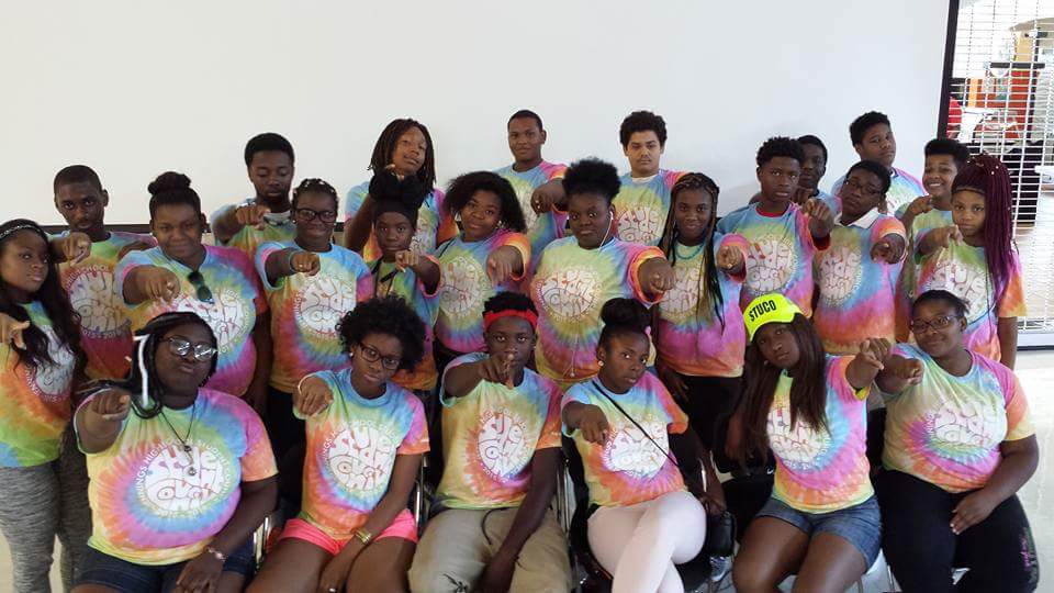 spiveyhistory's tweet photo. Happy New Year from Jennings High School Student Council! #mymasc2015 https://t.co/fKgGK1GUMl