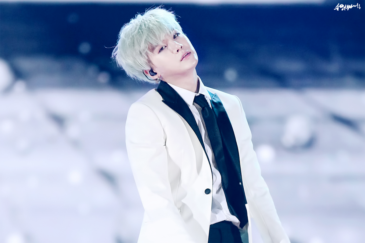 SUGA_th's tweet photo. [HQ] 151230 SUGA - KBS Gayo Daechukje (cr.susu_0309) https://t.co/BDO0Jz3xqO