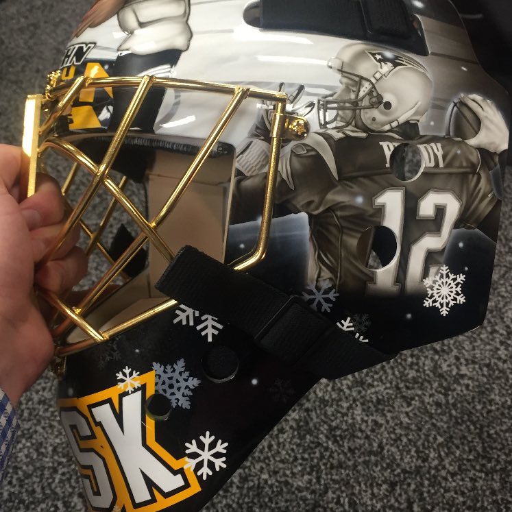 NHLBruins's tweet photo. Tuukka on his mask design: "We wanted to pay tribute to their success and some of their players" (@RobGronkowski) https://t.co/3uO9UuKeoE
