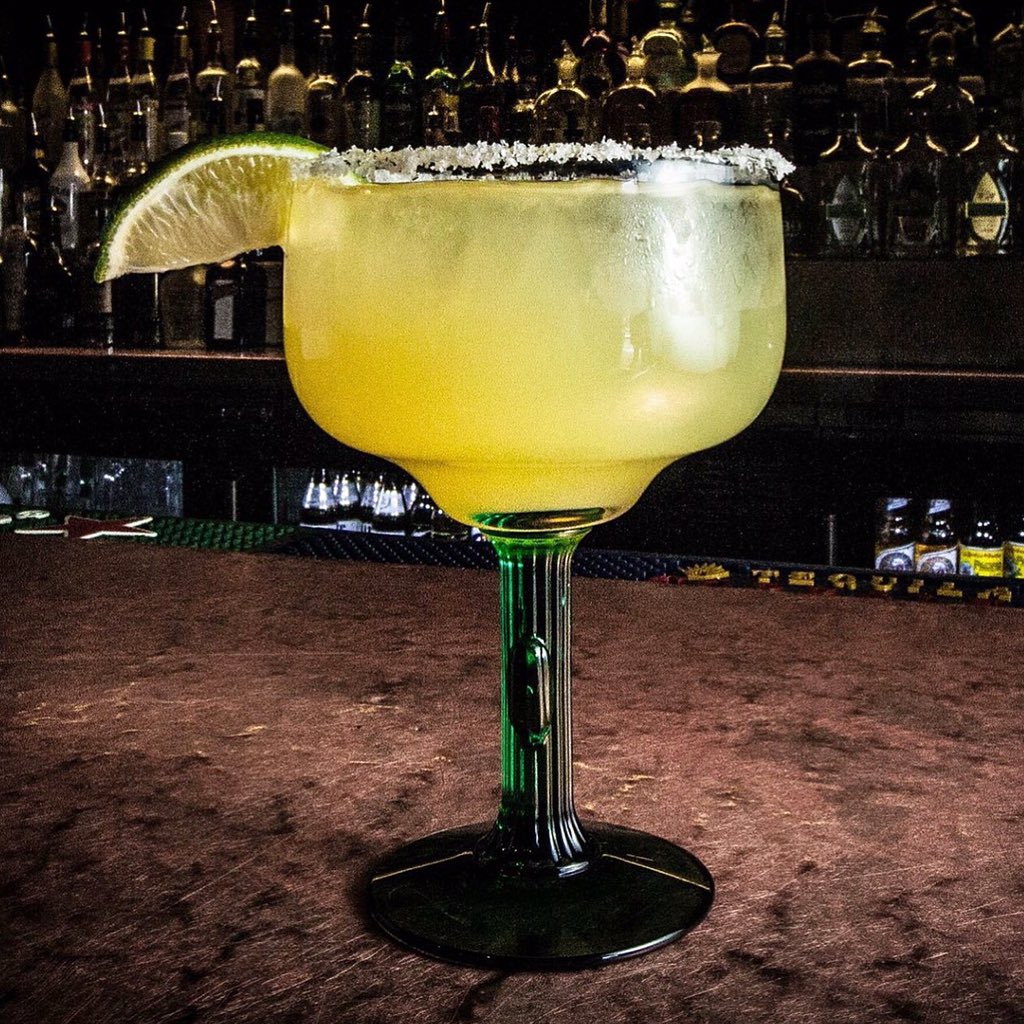 PulpDetroit's tweet image. Margarita memories for the New Year with client @elcharrousa! #NewYears #elcharrousa #margaritaville #PulpDetroit