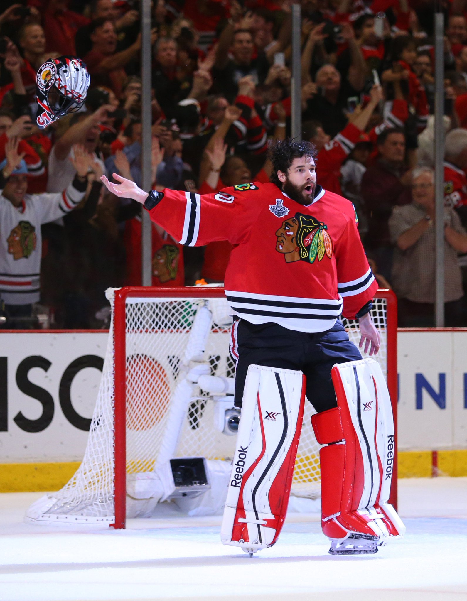 Happy Birthday to 1 of our favorites, Corey Crawford! Beat the Avs!    