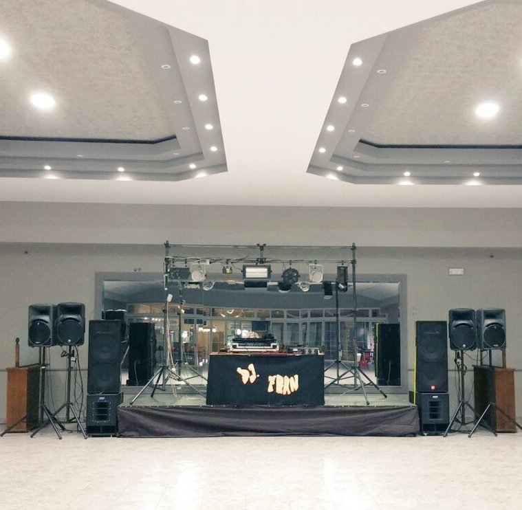 Fmmorenot's tweet photo. Todo listo para esta noche darlo todo, os esperamos Restaurante Valle Grande https://t.co/aaZ5VDDT7f