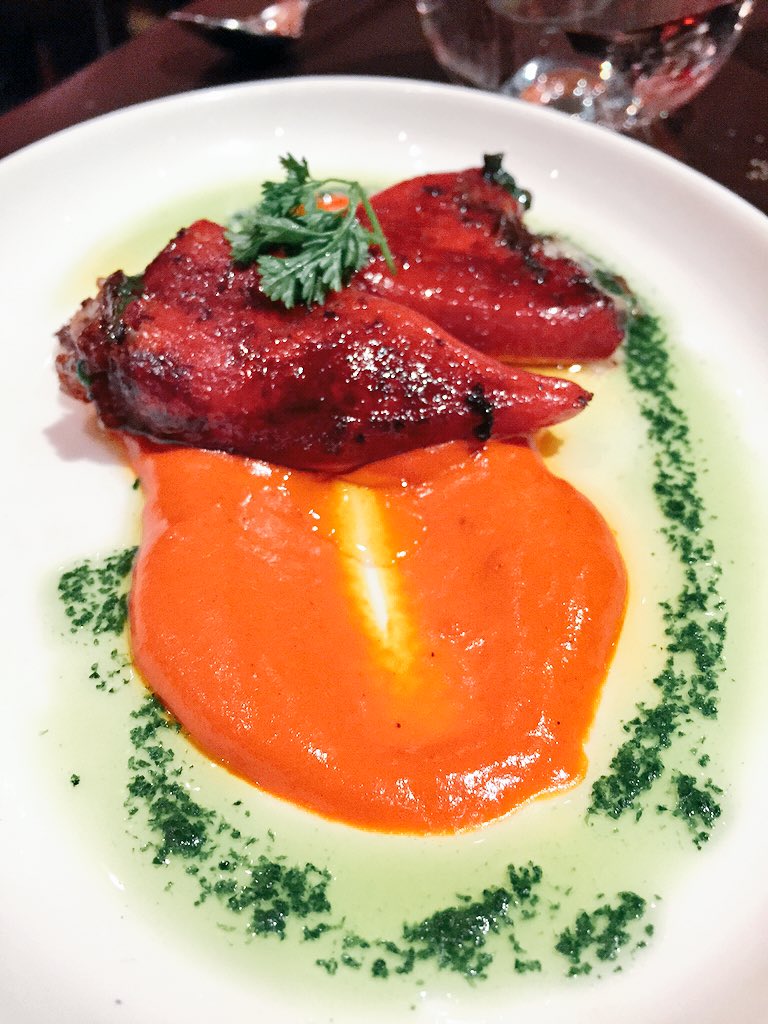 MShahab's tweet photo. All meals should be tapas style! Fancied my self a food photog last night @JaleoLasVegas #holajose https://t.co/eSfm6rate9