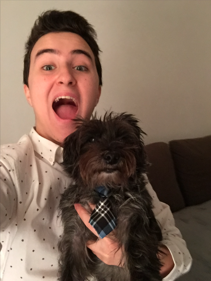 HugoPOSAY's tweet photo. Avec Babooch, on est prêt pour le réveillon!

Pour ceux qui n'ont pas vu la dernière vidéo: https://t.co/rpBCAdbCER https://t.co/ZGIad3i3w9