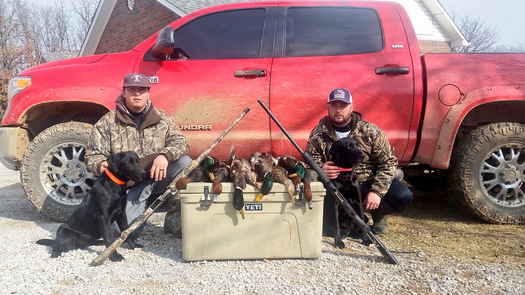 CoachTins's tweet photo. Fowl down @TylorLampkin  @Toyota @YETICoolers https://t.co/YSNDGFG559