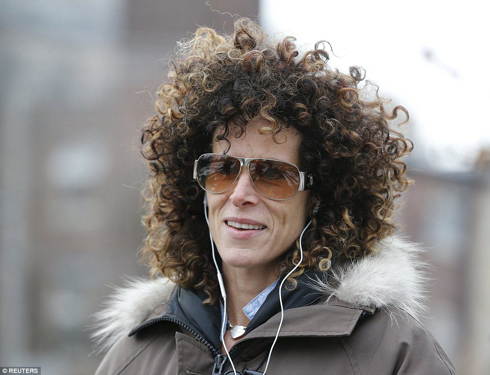 SHABOOTY's tweet photo. I hope sheβs the new judge on AGT #CosbyAccuser #HowardStern https://t.co/Z2werZOwkq