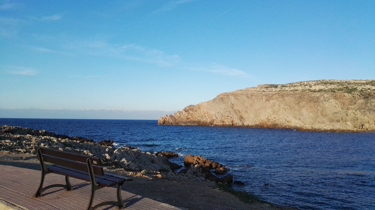 leonorperianez's tweet photo. Home, finally just home...
#HappyNewYear2016
#mybestwish https://t.co/ye4YhnMSzI