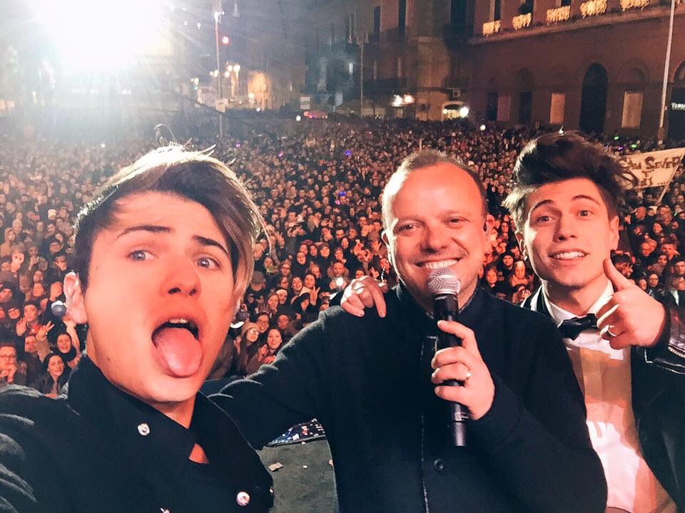 BenjieFede's tweet photo. BUON ANNO A TUTTI ❤️ https://t.co/G7mHTSie8p