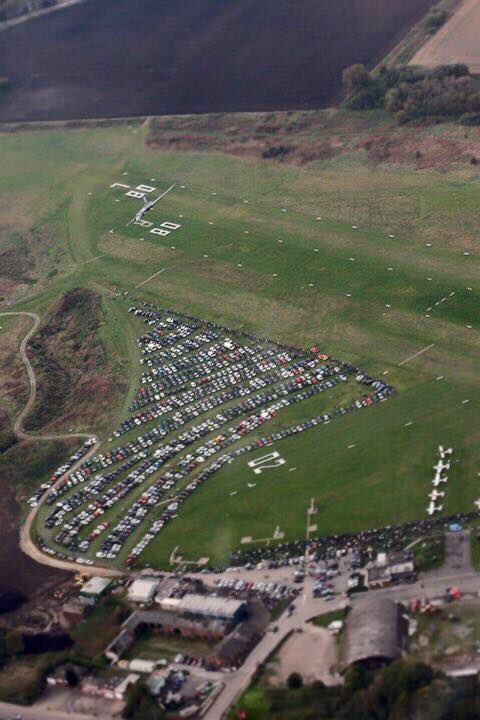 bartonaerodrome's tweet photo. Happy New Year from all the team at City Airport. Here's to a great 2016! https://t.co/rVfMMnRVjB