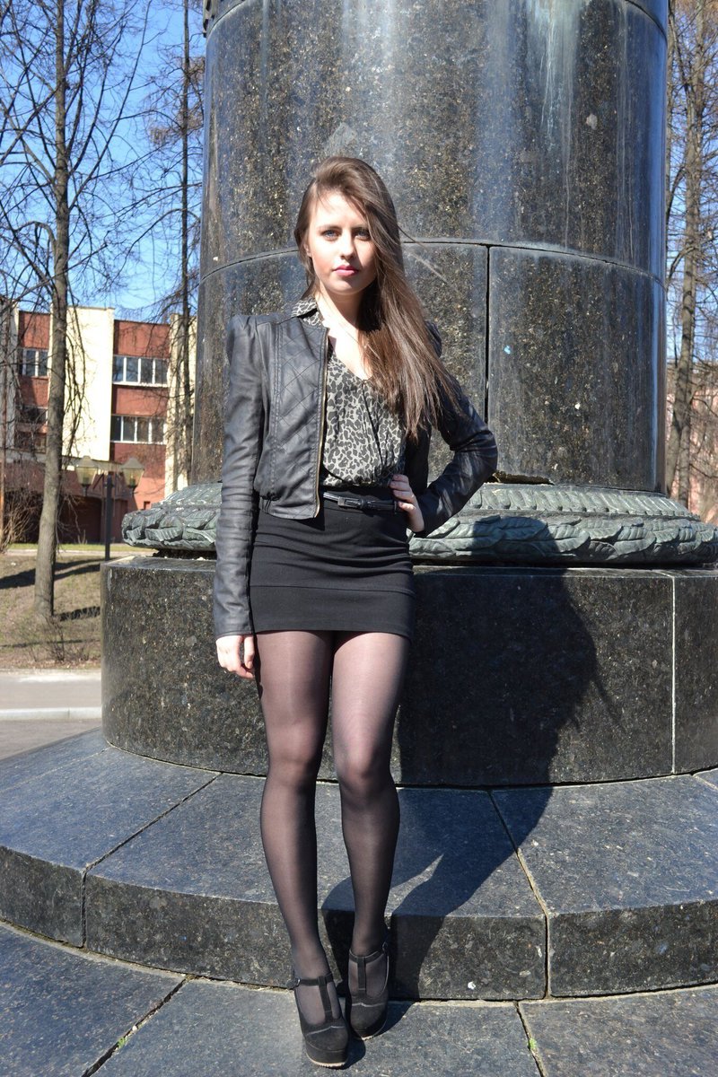 and amatuer heels pantyhose