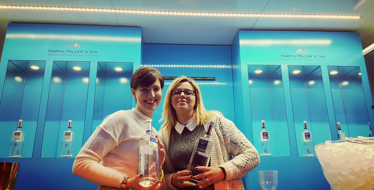 All set to serve <a href="/MartinMillerGin/">Martin Miller's Gin</a> #cocktails! Let's ROCK &amp; ROLL into the #NewYear #NYE2016