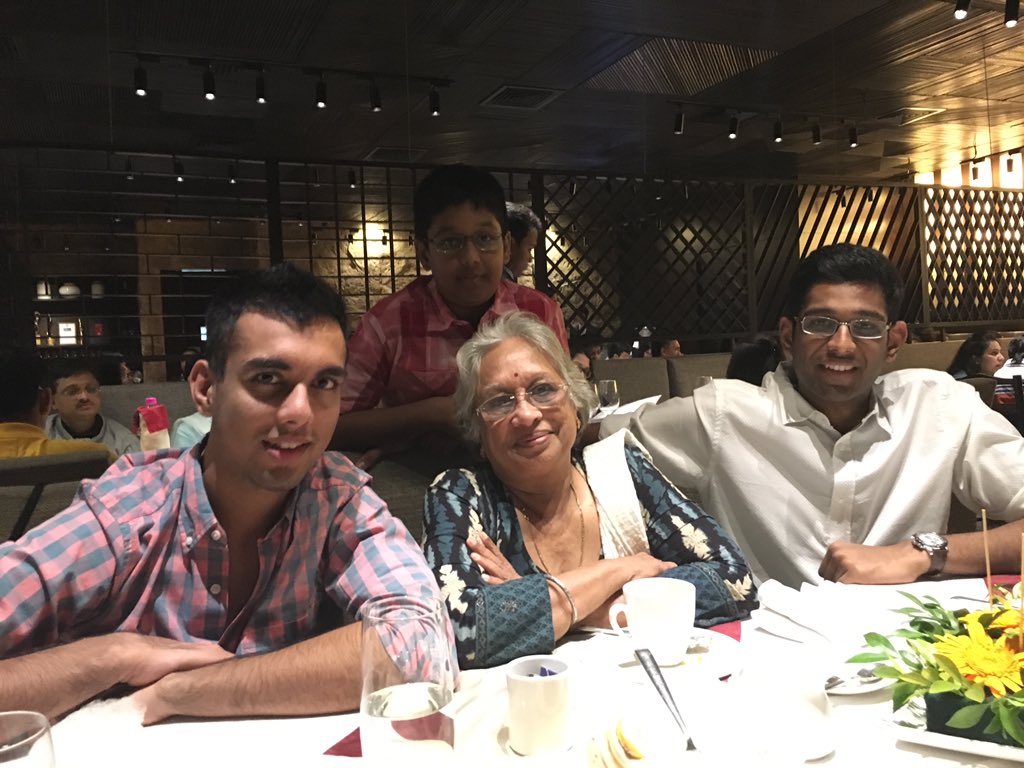 rikisuch's tweet image. At #masalalibrary @Zomato @burrp @tc_Mumbai @RashmiUdaySingh @chefritudalmia