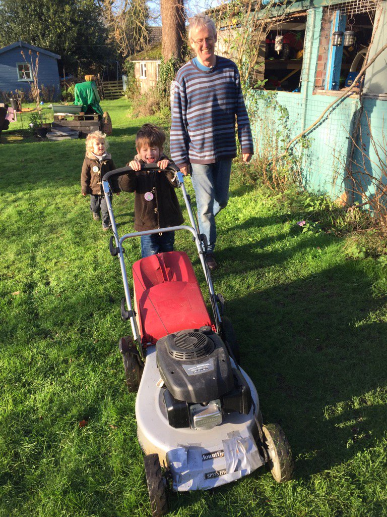 thirkettle's tweet image. Cutting grass. Fucking brilliant!!