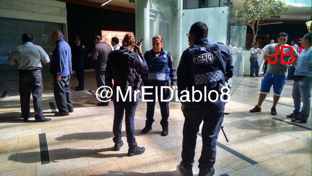 Asaltan a joyería en Iztapalapa - CXlDscIUoAAPZUT