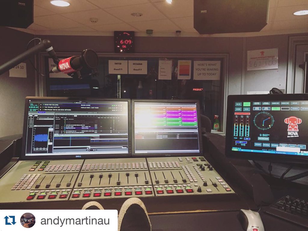 AndyMartinau's tweet photo. Radio never stops... 😎👍🏼 Welcome 2016! 👋🏽🍾 #newyears #novaissummer #saweekendsummer @nova919
#Repost @andymartinau https://t.co/Aqk8R9KS2i