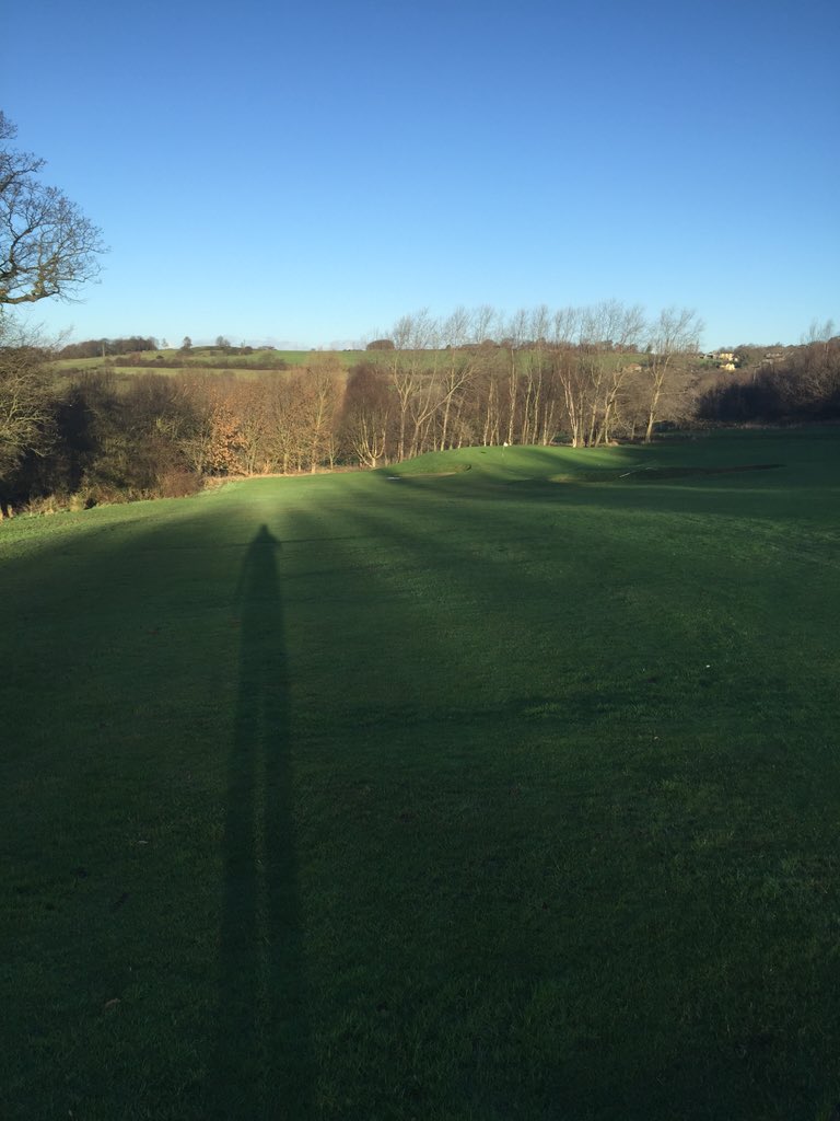 Daniel_Piper92's tweet photo. Today playing #golf w/ @rileylong86 it was eventful on very wet course! All of plugged lies! #lastdaysof2015 https://t.co/FLqlQSJq3t