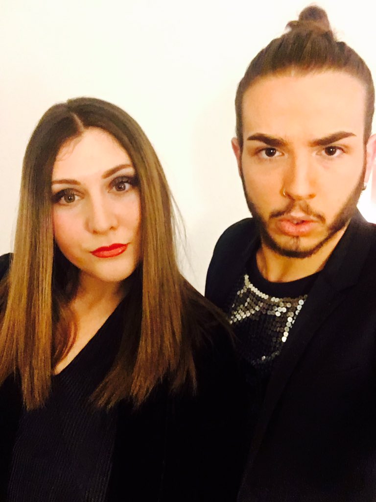 CeciliaLauriane's tweet photo. Bon réveillon 👸🏽😈 #soon2016 https://t.co/m07PU2HKRT