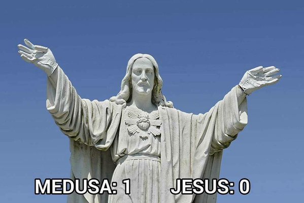 ElSapoMeme's tweet photo. TE IRÁS AL INFIERNO SI TE RÍES DE ESTO JAJAJAJAJAJA https://t.co/JyVgHqrmJf