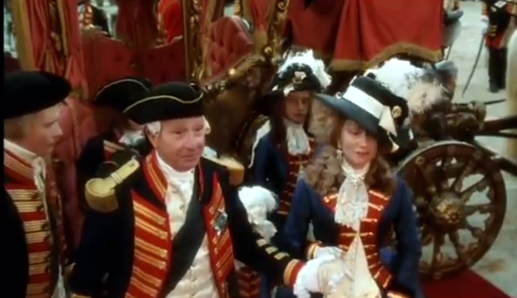 #NYEHistoryBall "I quite like this ball, Charlotte."