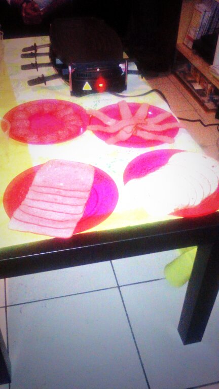 NassraMSELAM's tweet photo. Bonne appétit #31décembre #réveillonenfamille https://t.co/P7YUcube6U
