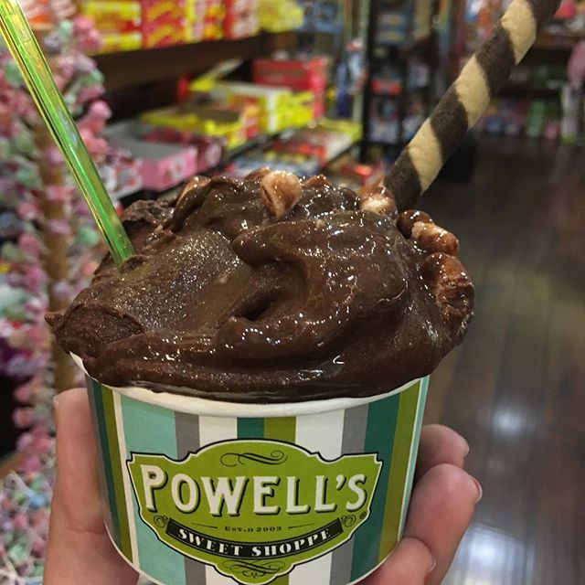 PowellsSweetShoppe tweet media