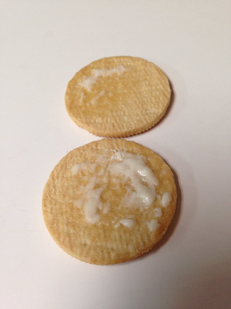 MegWilliams09's tweet photo. This is what happens when I give the littles Oreos. #cantblamethem https://t.co/tjB0PGO1H8