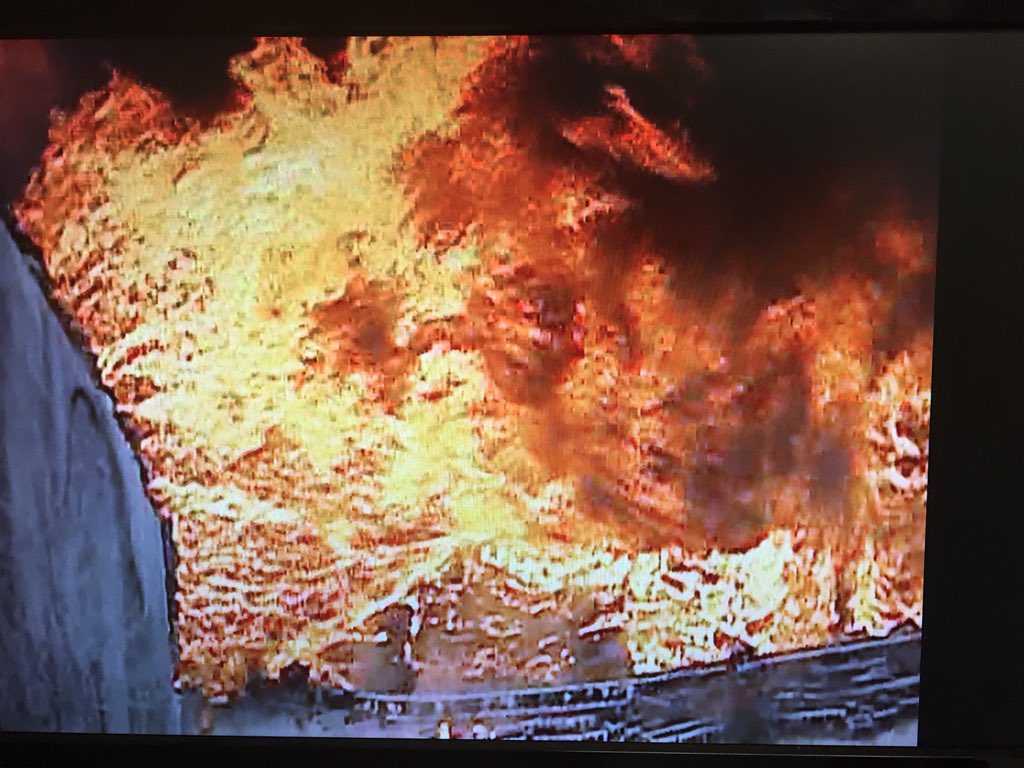 mafriedtv's tweet photo. #BREAKING big fire on Ellwood Ave in NE Baltimore. Live report now at 4 #WJZ @cbsbaltimore https://t.co/IxhBlKiZo0