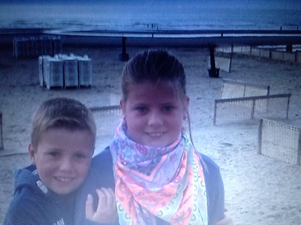 Quick5Laura's tweet image. Familie