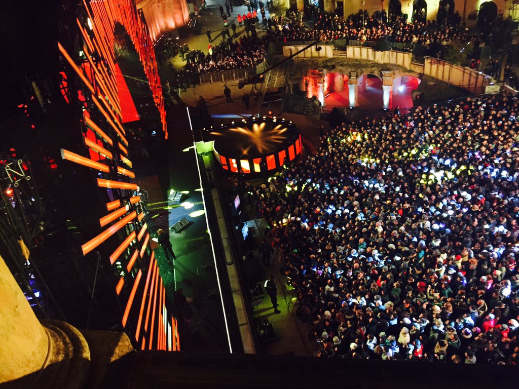 LucaBraia's tweet photo. STREPITOSO 2016 a TUTTI. Evento Straordinario per una Comunità UNICA. . #lannocheverrà2016 #comeinbasilicata https://t.co/zKQ8vOP3hK