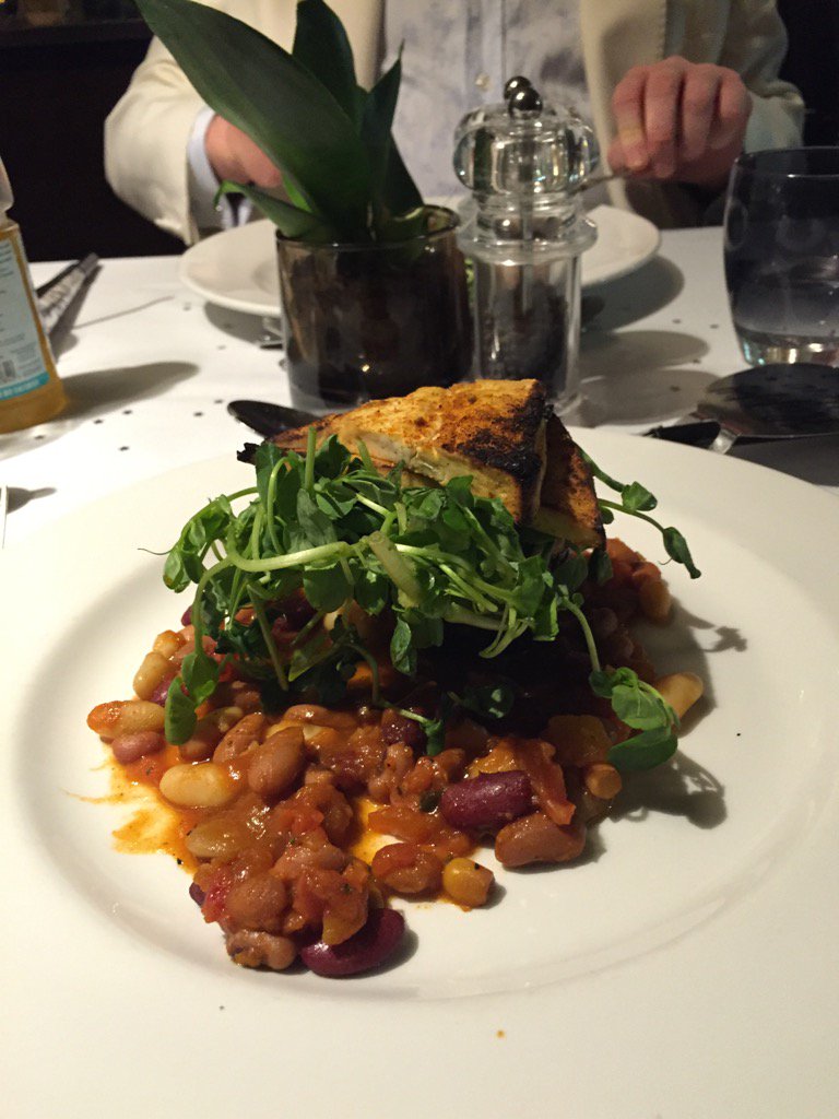 TriciaCaputo's tweet photo. Fantastic #vegan meal - very impressed with @champneys #champneyssprings https://t.co/HFV3OrlXRW