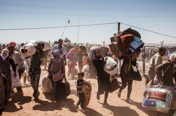 HumanityFirstUK's tweet photo. May 2016 bring some comfort and hope to the 60 million people fleeing persecution and war https://t.co/GSWC7Kuw64