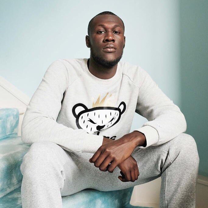 stormzy's tweet image. 2015...what a year. God...your favour and mercy is rivalled by none. 🙏❤️