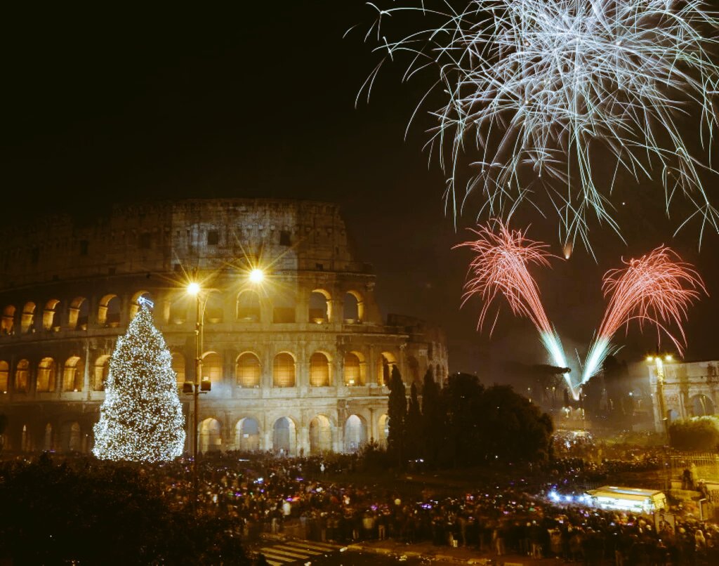 Las mejores imágenes de la llegada del 2016 - CXluC42UsAAw7Kw