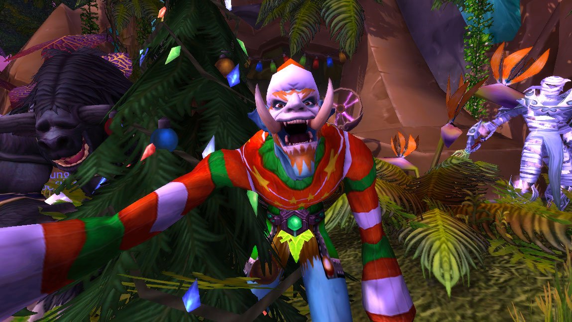 Taterbobasaurus's tweet photo. Even the Outlands are getting into it holiday spirit this year. #Warcraft #Selfie #WorldTour2015 https://t.co/OwhMxmgTM2